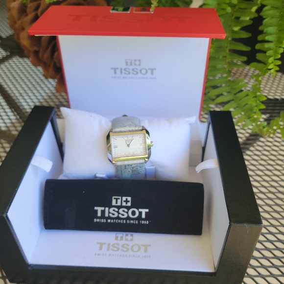 Tissot T-Wave White Dial Silver Leather Watch - Picture 1 of 6